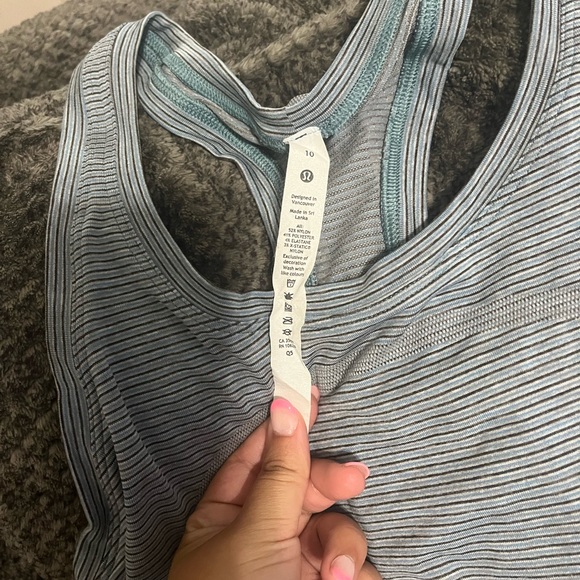 Swiftly Tech Racerback Tank Top **Racelength - Picture 2 of 3